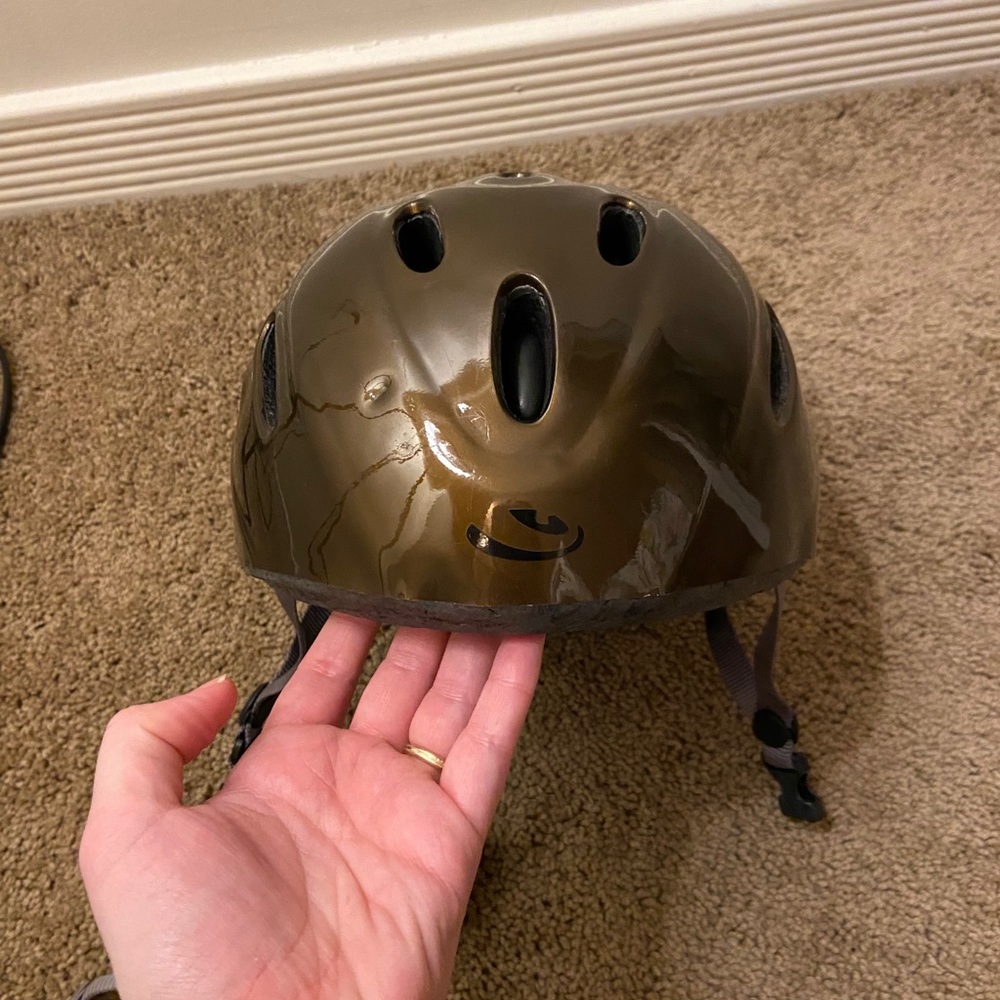 Giro snow helmet size medium